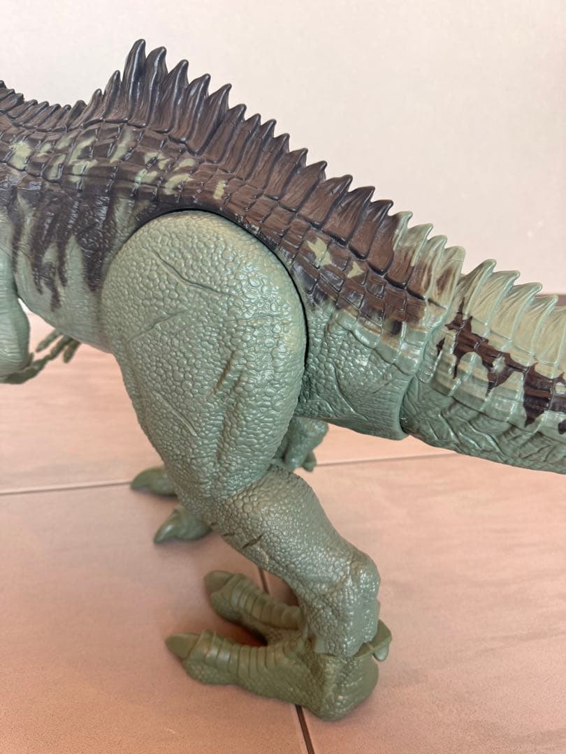マテル　ジュラシックワールド　スーパービッグ　ギガノトサウルス