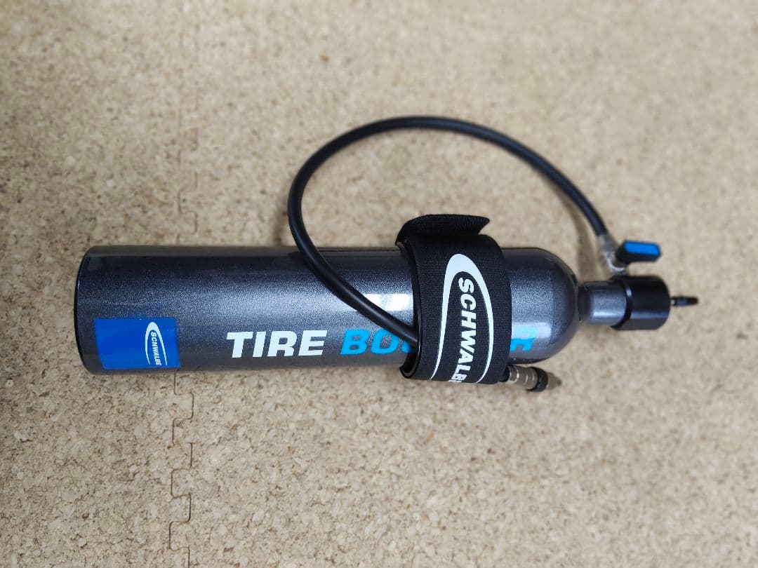 SCHWALBE TIRE BOOSTER ホース付き