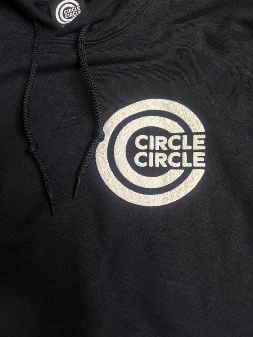 CIRCLE CIRCLE 黒 フーディ L