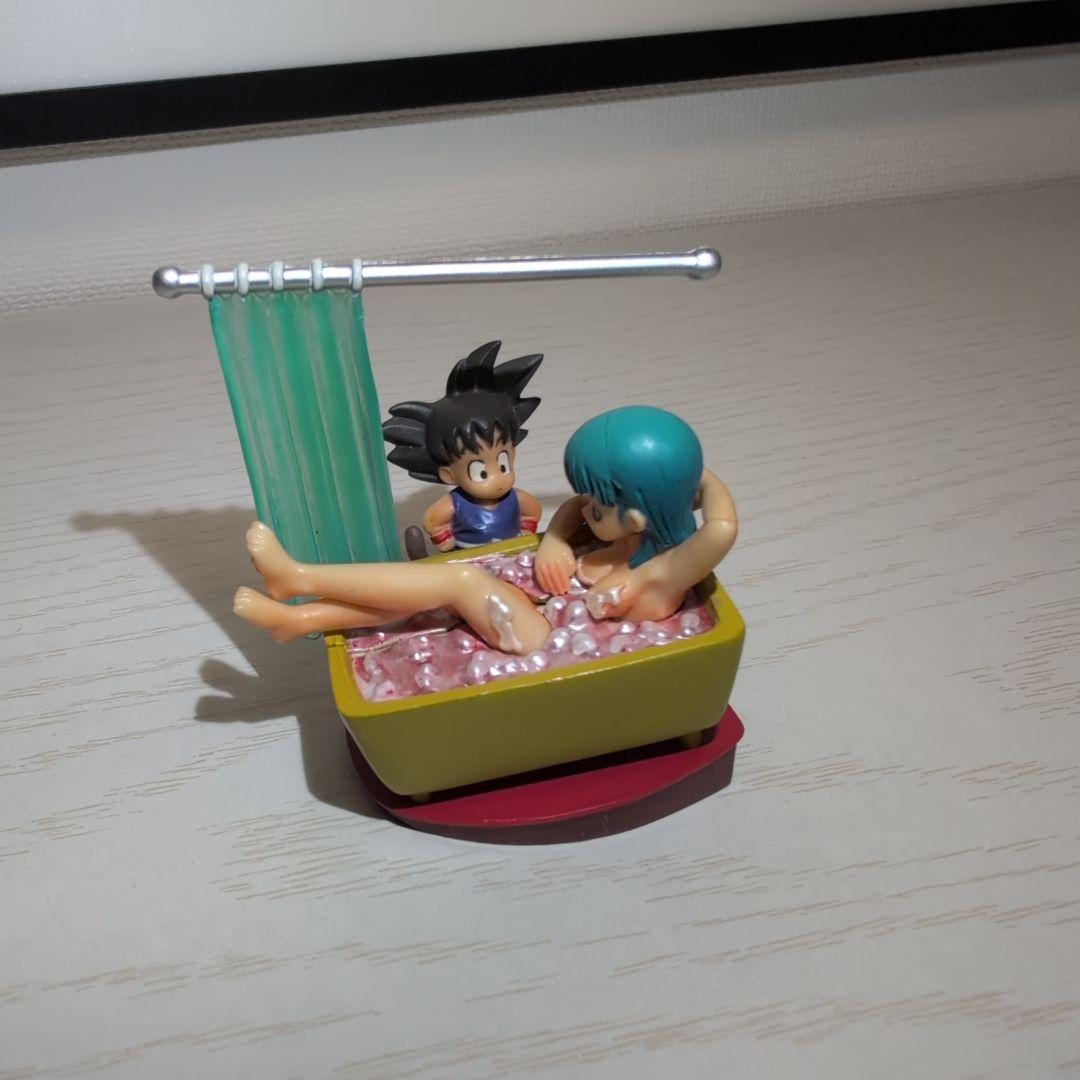 ドラゴンボールカプセル 孫悟空 ブルマ 入浴