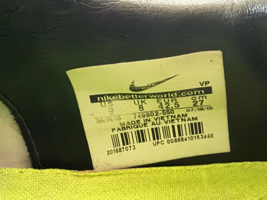 Nike サッカースパイク ハイパーヴェノム