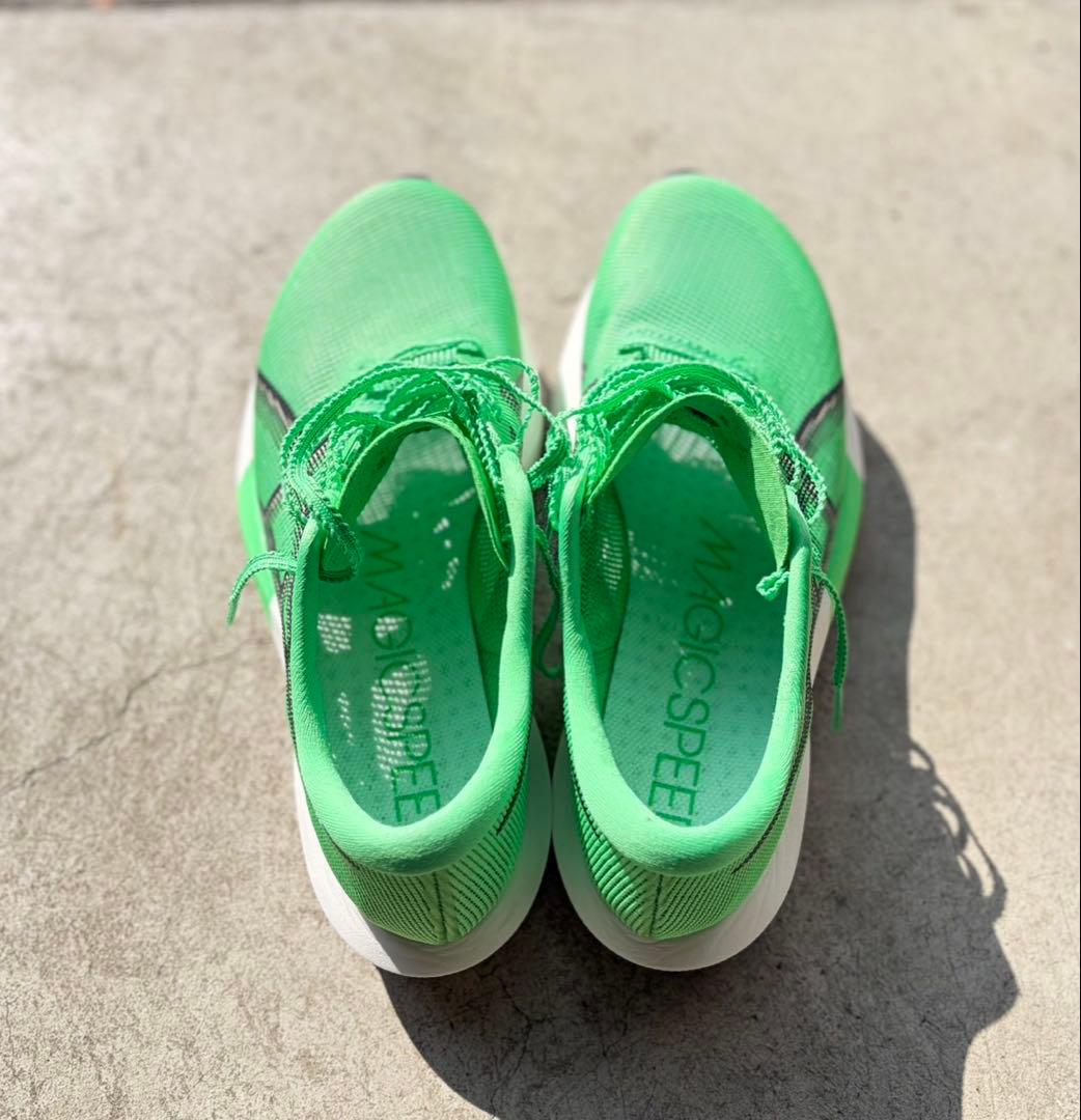 ASICS Magic Speed グリーン