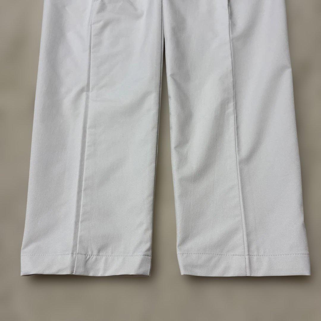 新品☆DESCENTE 『BLUE LABEL』ゴルフパンツ　ライトグレー　M
