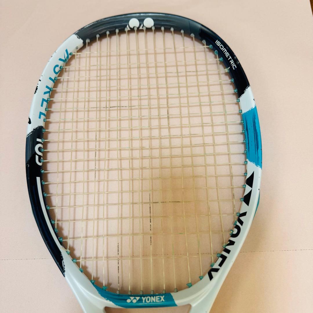 ヨネックス アストレル105 G1 軽量 テニスラケット初心者向け 人気モデル