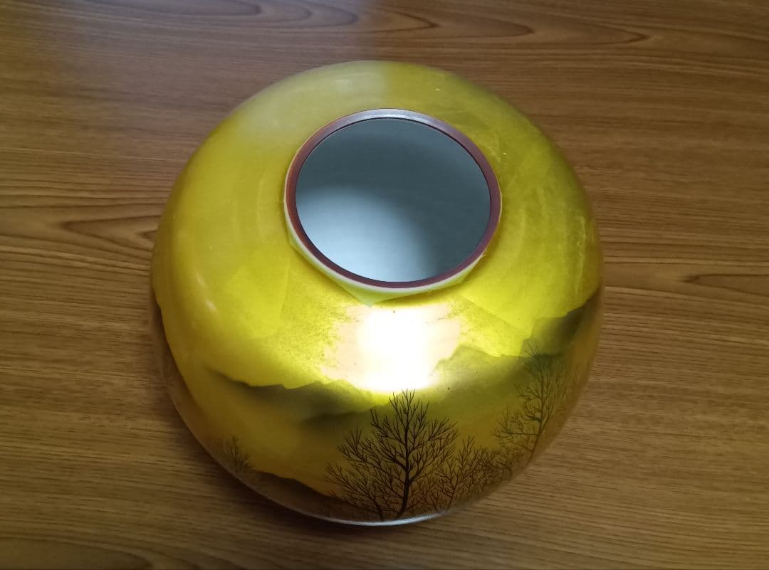 日本の伝統工芸品　九谷正峰　金箔木立連山　８号花瓶