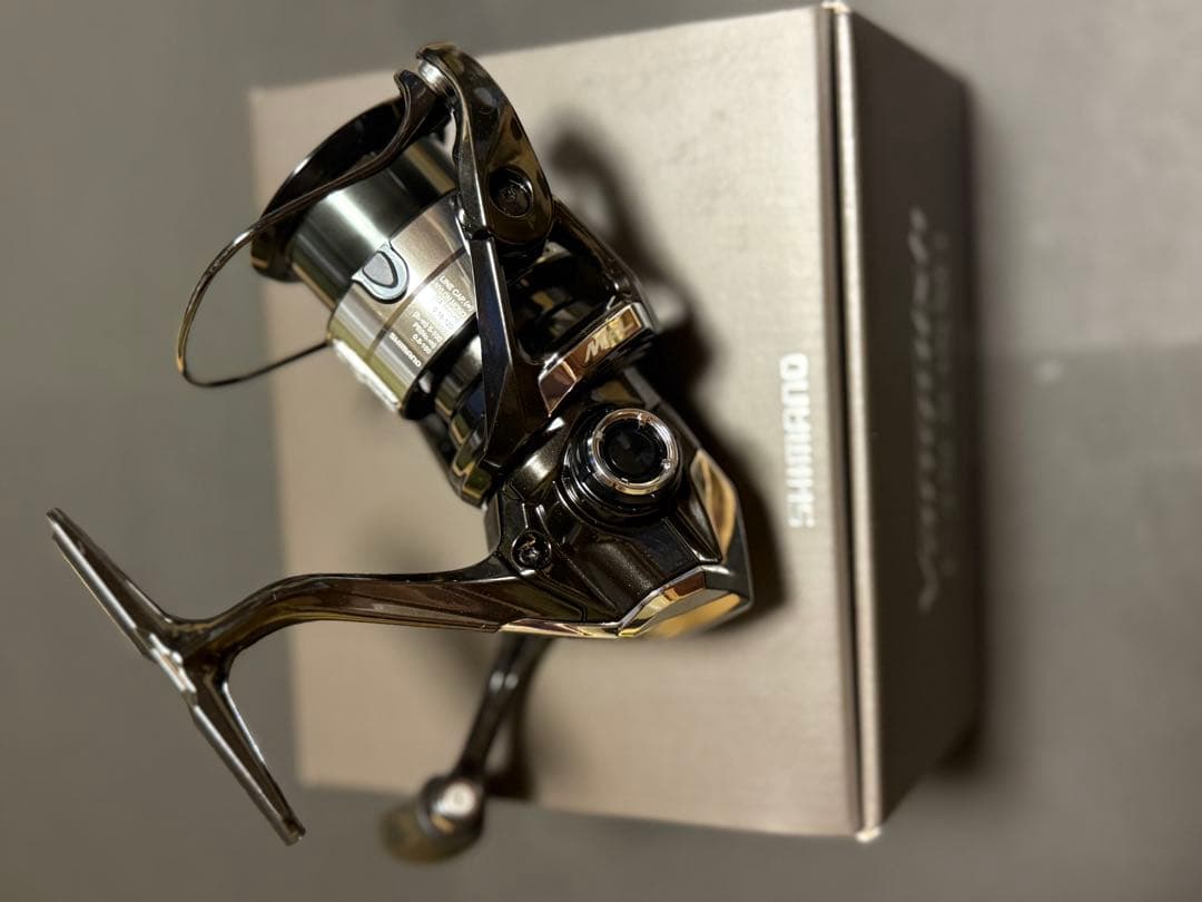 リール 23 VANQUISH C2500SXG SHIMANO