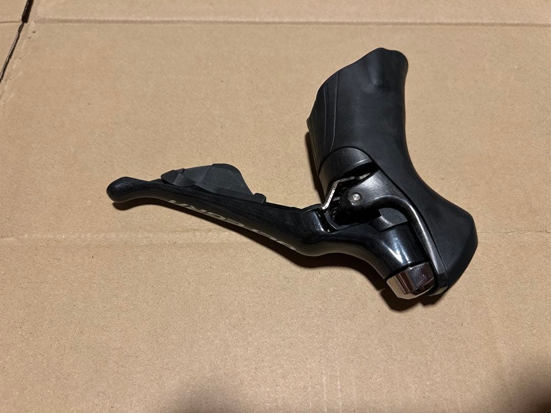 R8000 ULTEGRA stiレバー