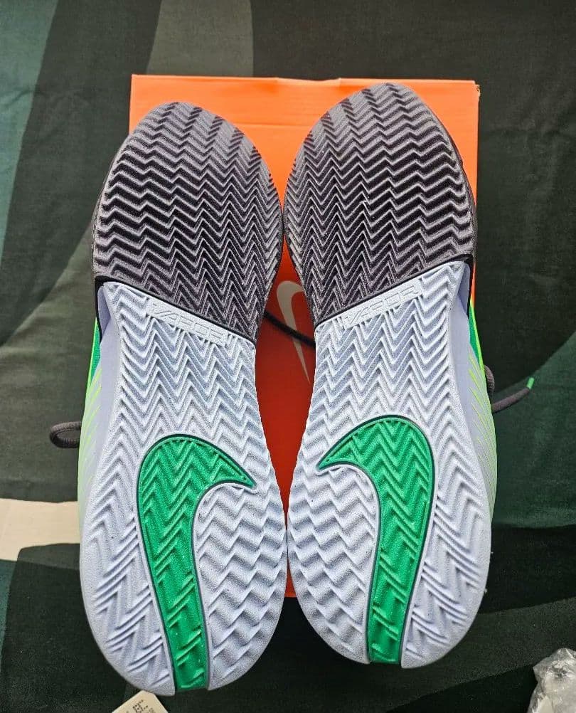 【専用です】NIKE　テニスシューズ　ヴェイパープロ2　クレイ　27.5cm