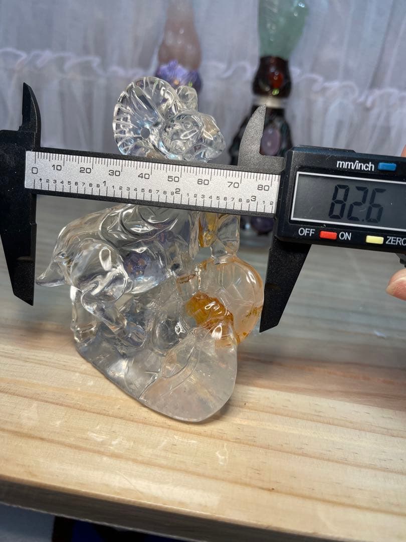 天然石　高品質　綺麗　高透明　 ファイアクォーツ　羊　虹入り 手彫り置物 原石