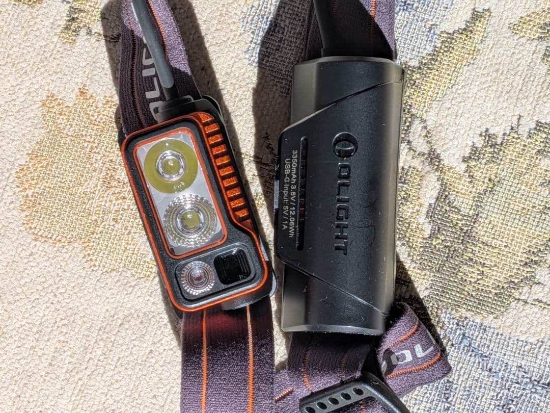 OLIGHT Array 2Pro ヘッドライト