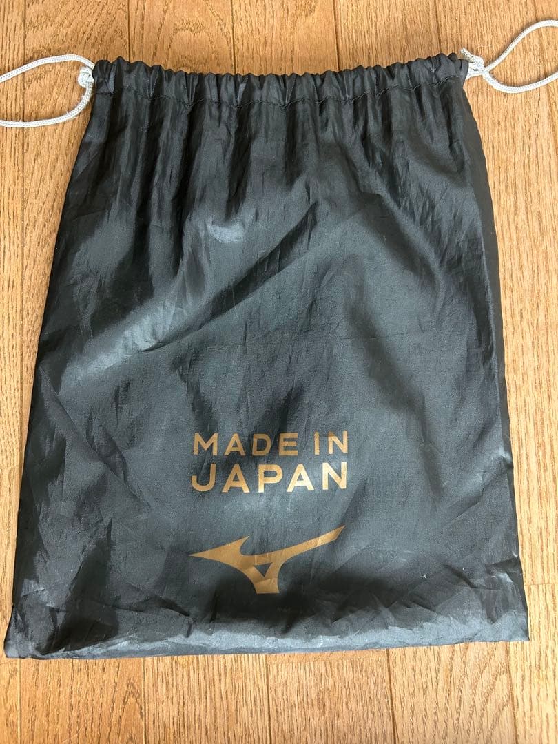 MIZUNO モレリア ネオ4ベータ