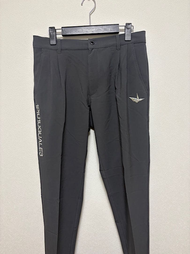 新品1PIU1UGUALE3 GOLF24AWストレッチ撥水タックパンツ灰Ⅵ