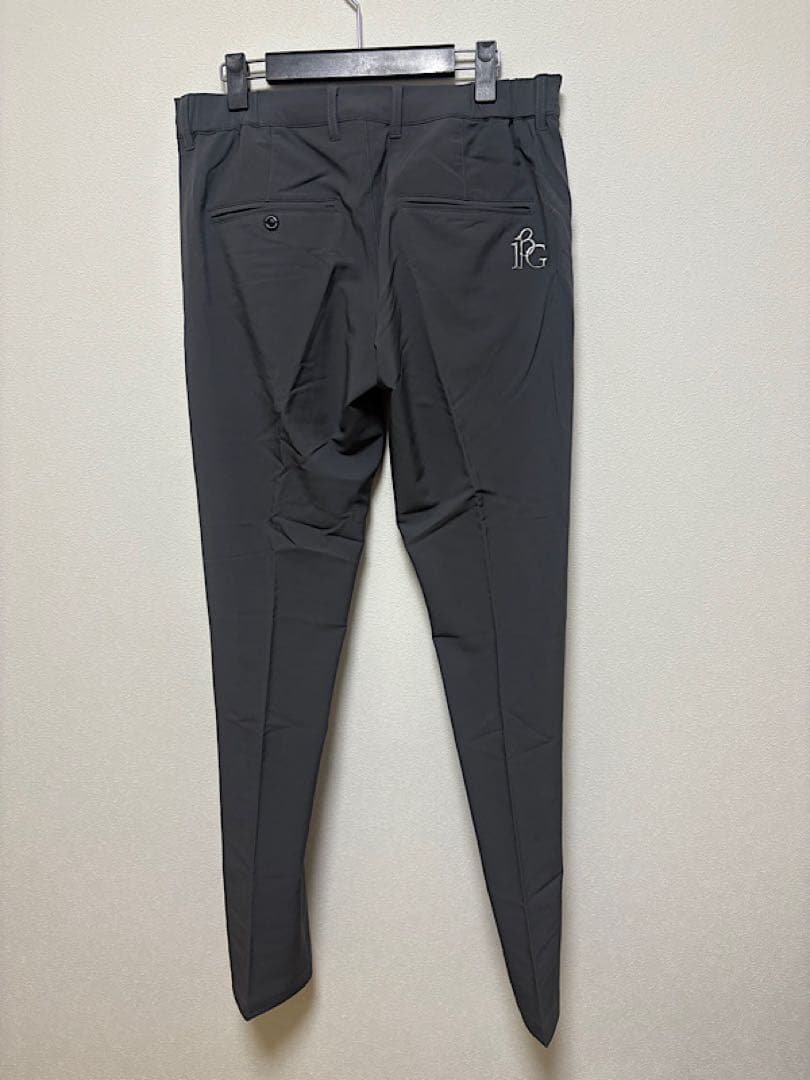 新品1PIU1UGUALE3 GOLF24AWストレッチ撥水タックパンツ灰Ⅵ