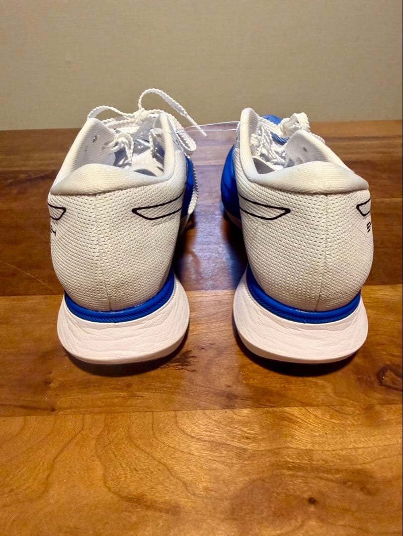 新品　asics s4 ランニングシューズ　25.0cm