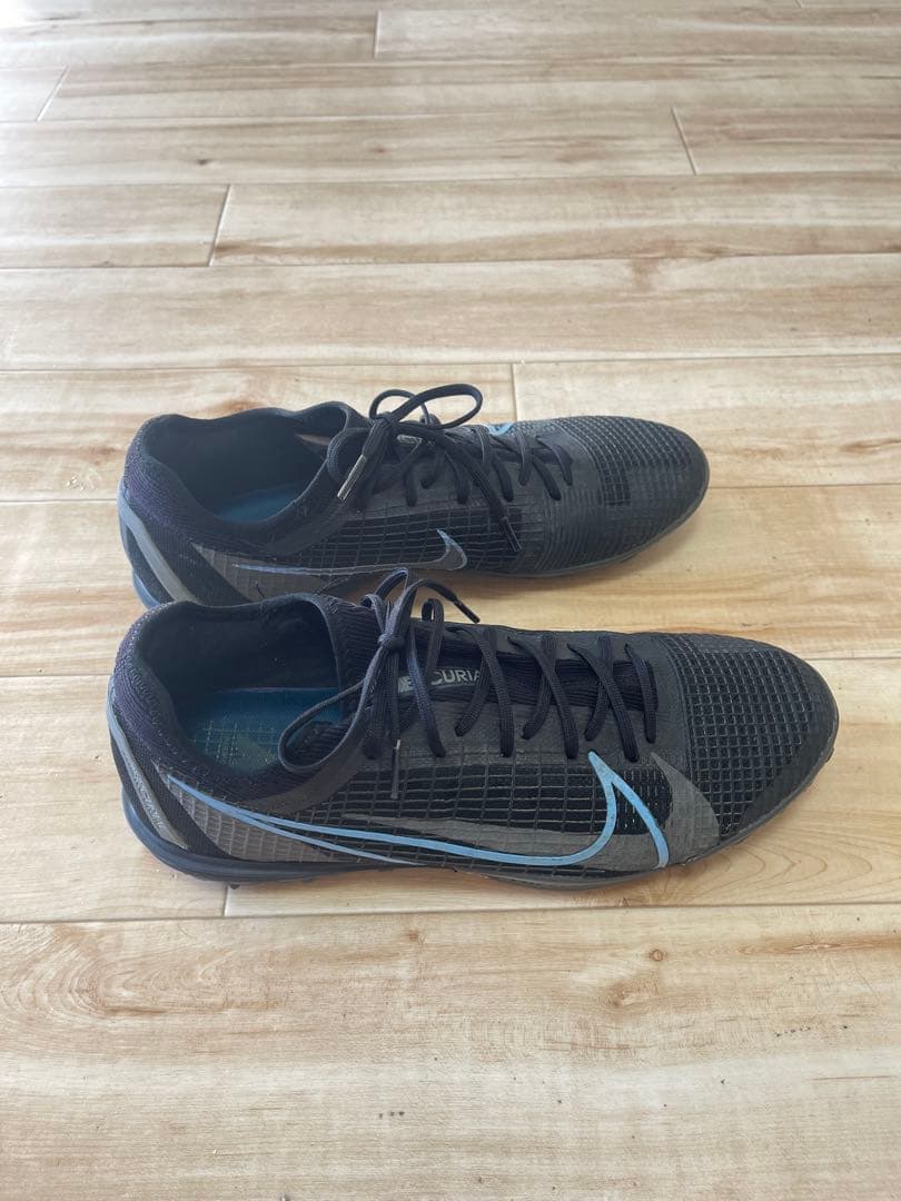 Nike フットサルシューズ 27.5cm