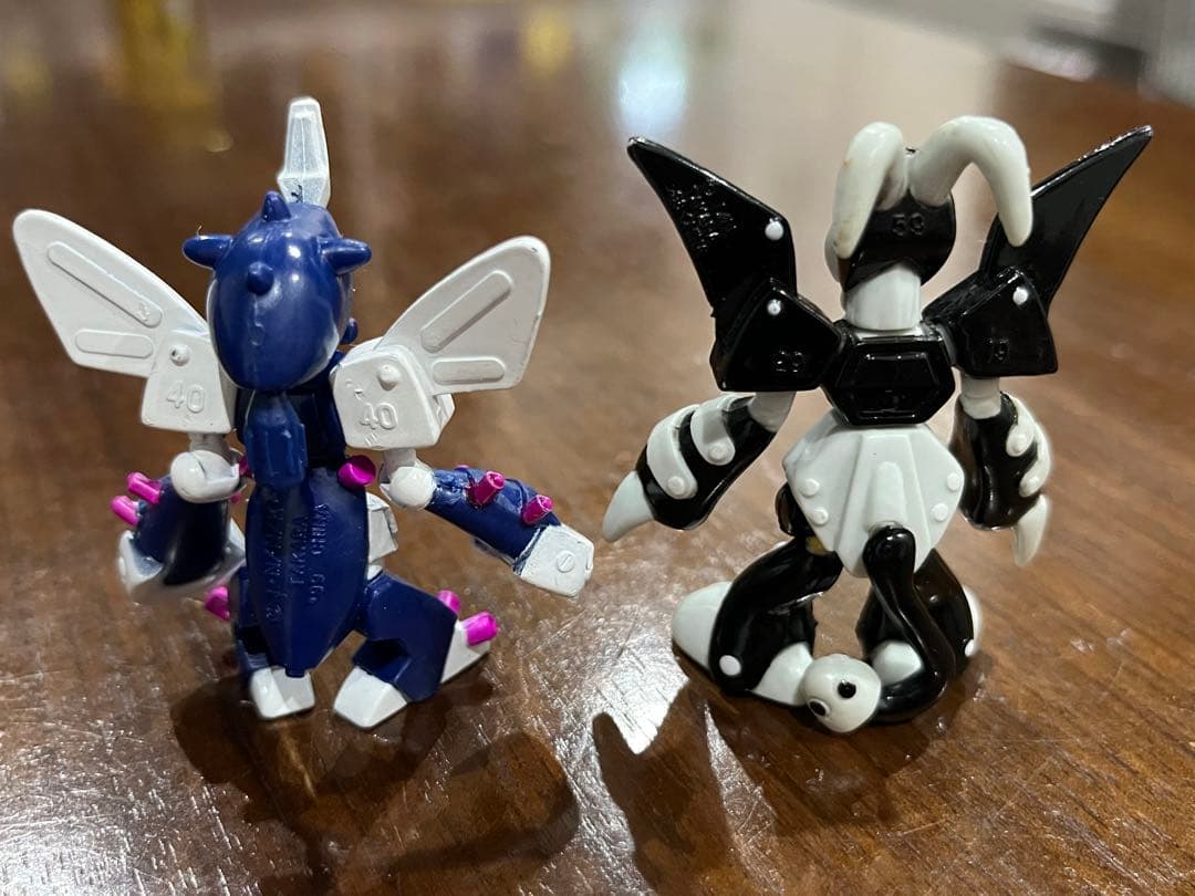 希少品　メダロットコレクション　ベルゼルガ&ブラックメイル