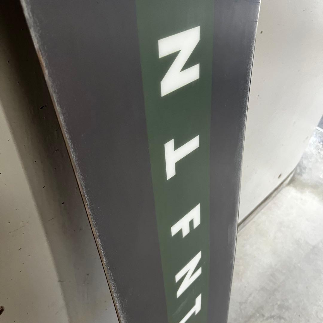 美品★24-25 FNTC エフエヌティーシー TNTR 147cm グラトリ