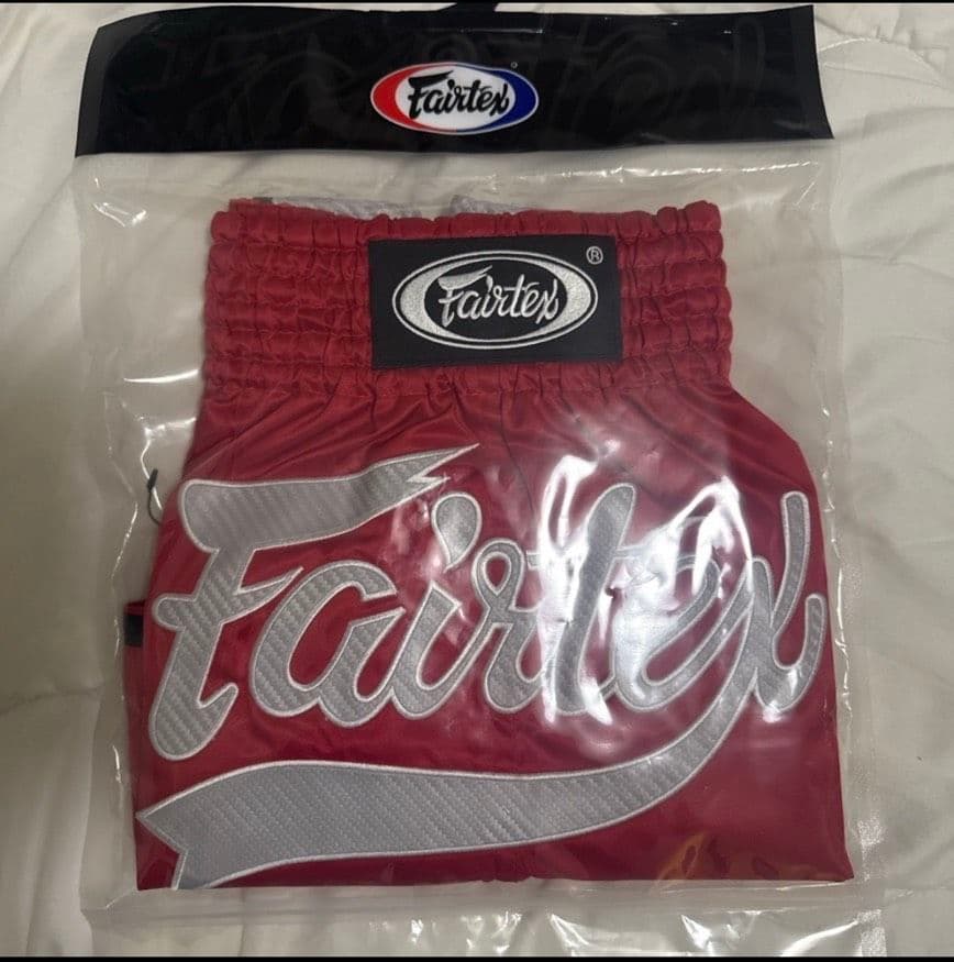 Fairtex ボクシングショーツ フェアテックス キックパンツ 赤レッド黒白
