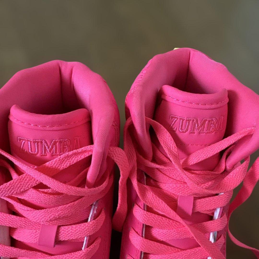 ZUMBA ピンク ダンスシューズ、23センチ、新品