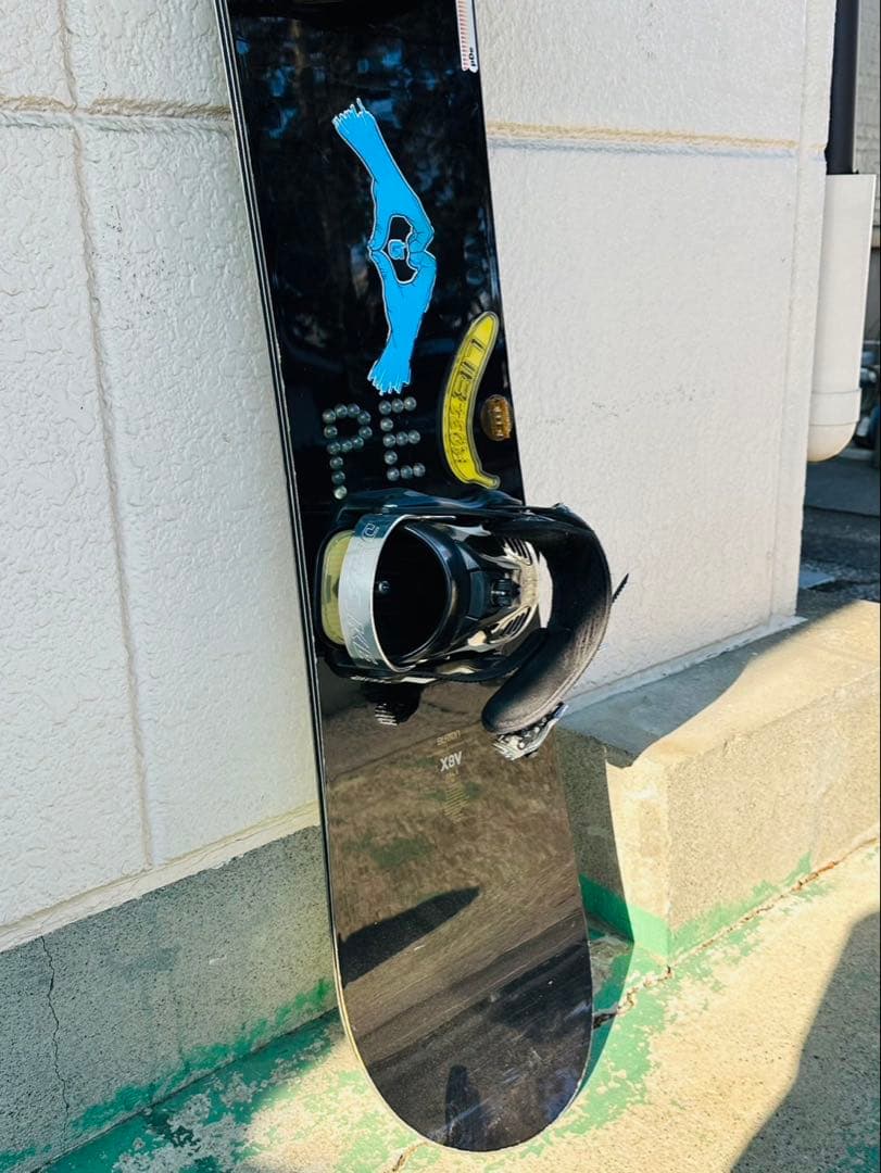 【リユース品】BURTON バートン　スノボー板　ビンディング付　152ｃｍ