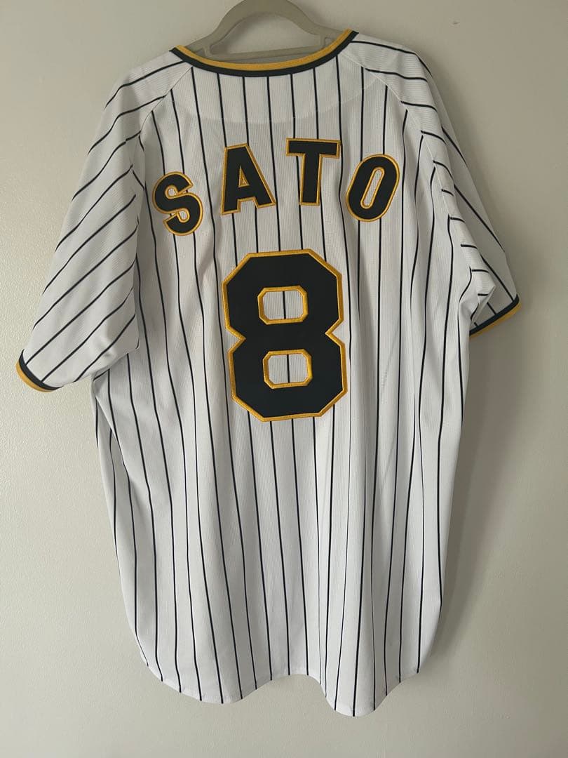 阪神タイガース　佐藤選手　ユニフォーム
