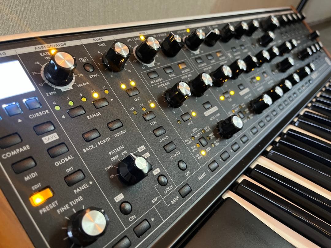 Moog SUB 37 アナログシンセサイザー