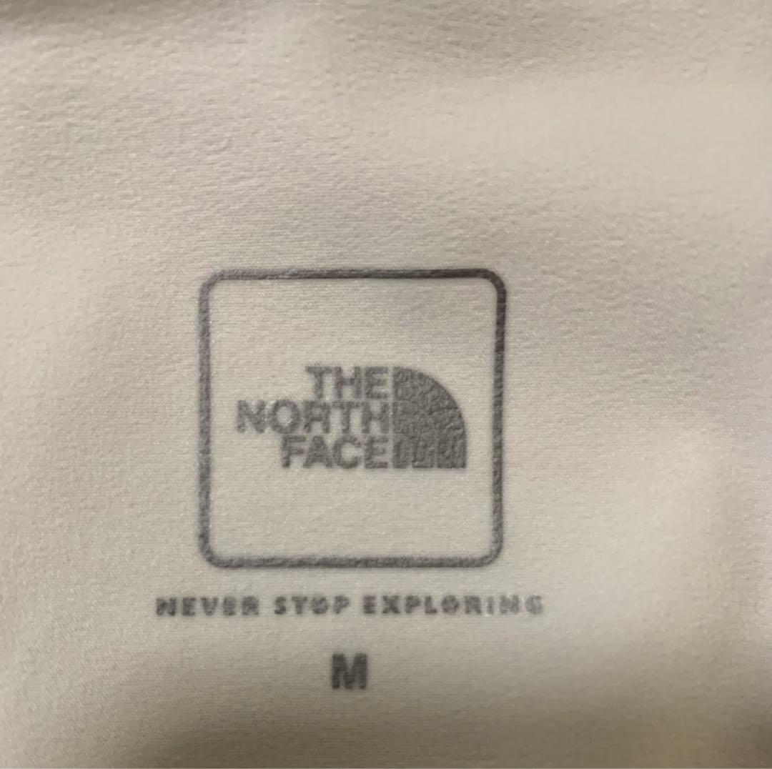 THE NORTH FACE ライトグレー　M ウィンドブレーカー