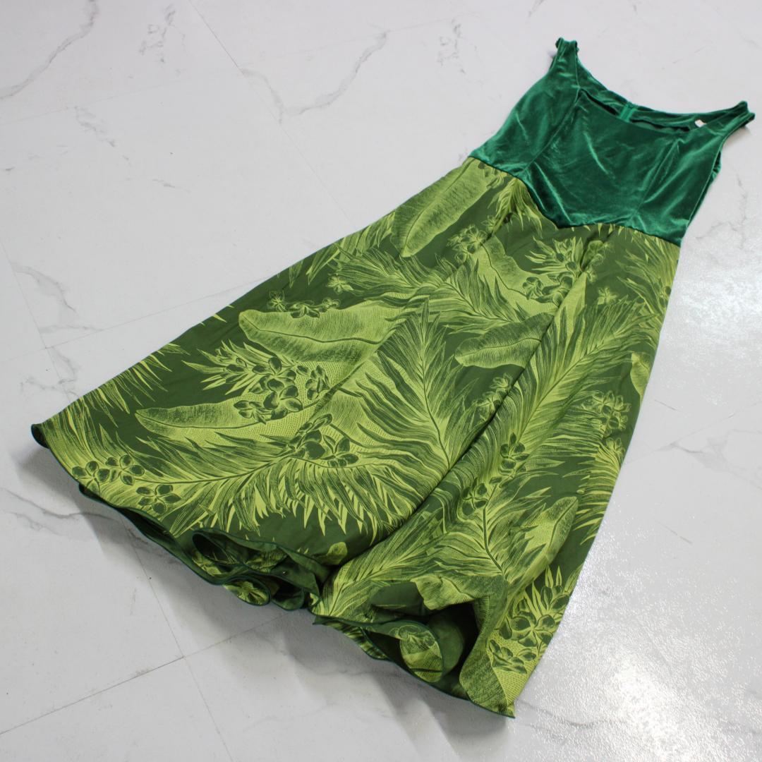 【美品 日本製フラダンス衣装】PAONDOR パンドール山路 ベロア グリーン