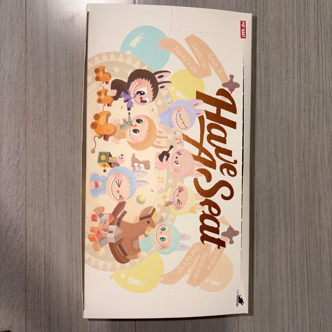 新品未開封・正規品POP MART ラブブ　Have A Seat + 空箱