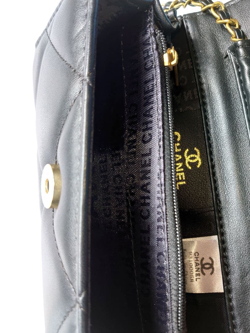 CHANEL ブラック　ミニバッグ