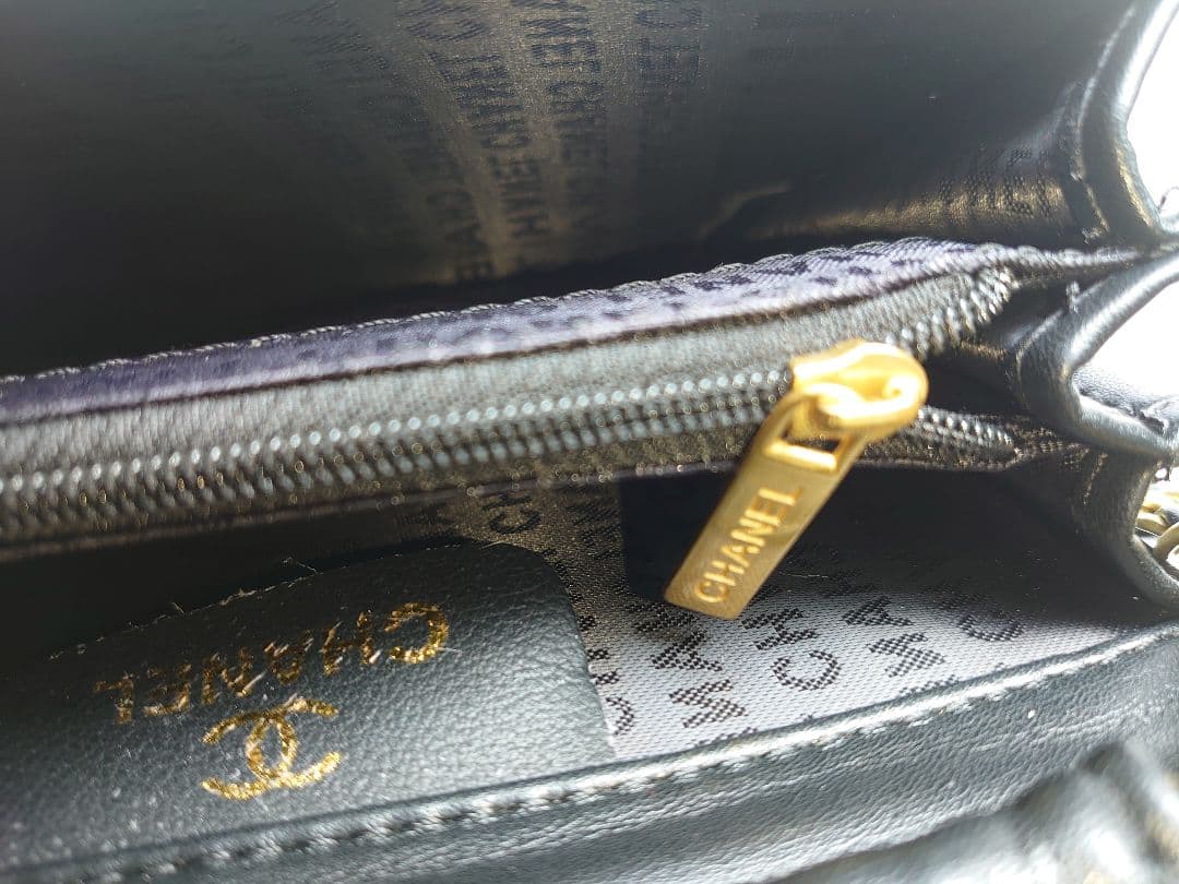 CHANEL ブラック　ミニバッグ