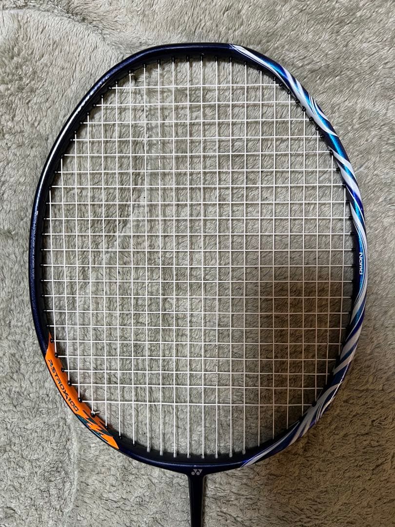 ASTROX100ZZ バドミントンラケット ヨネックス
