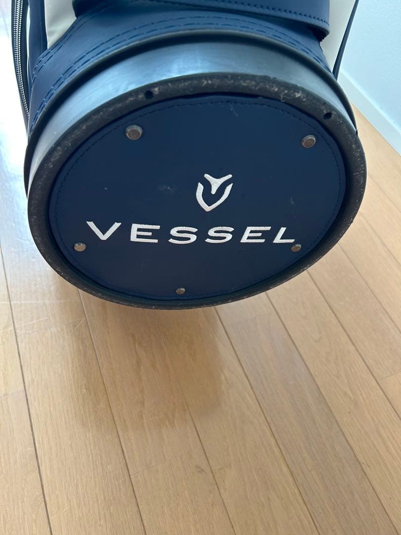 Vessel ホワイト/ネイビー キャディバッグ