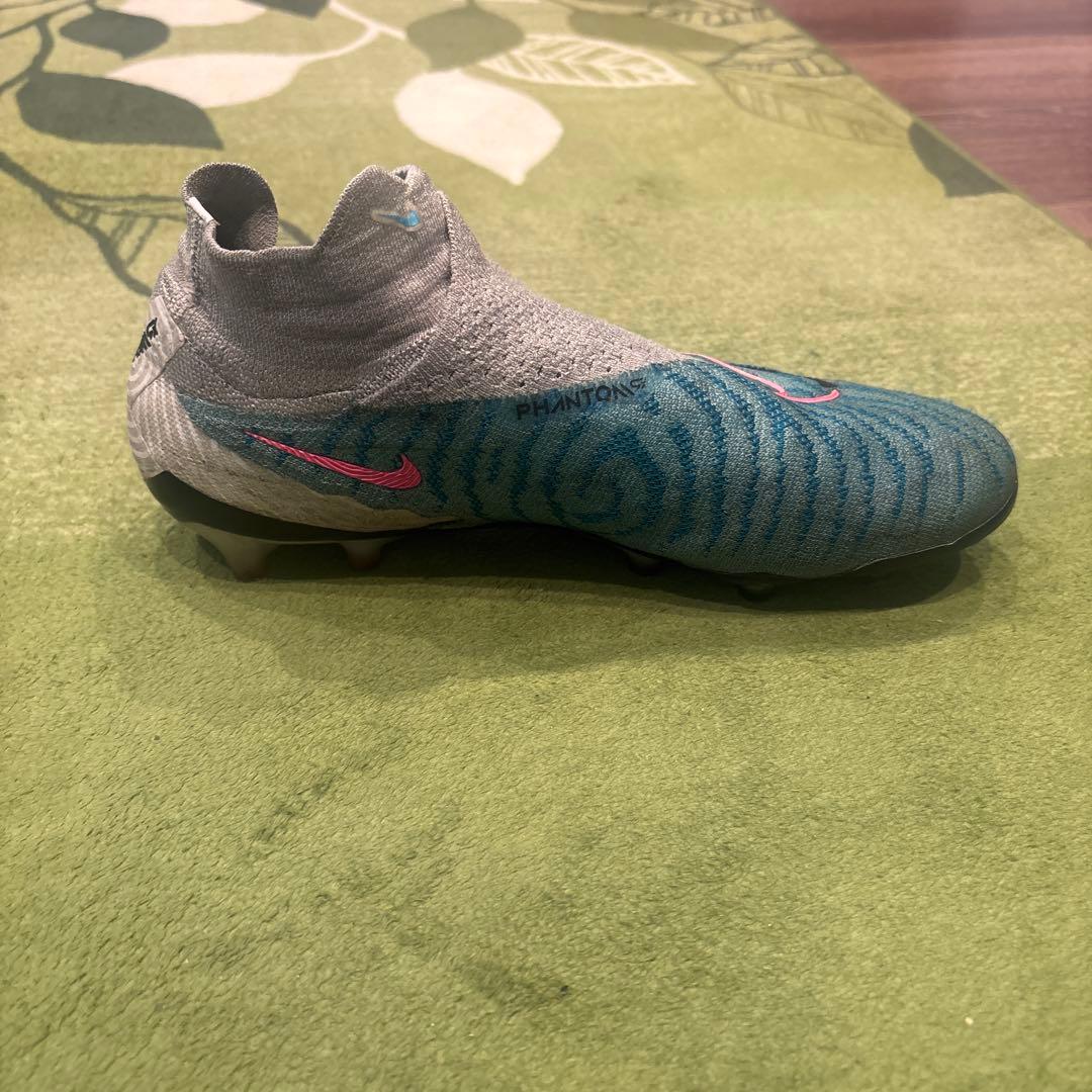 NIKEサッカースパイク　ファントムgx 26cm 紐無し 状態良