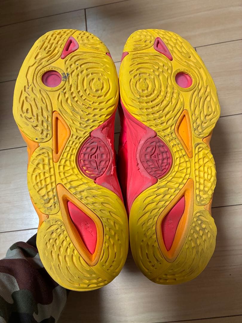 インソール新品^_^Mizuno ウェーブモーメンタム3 26.5cm