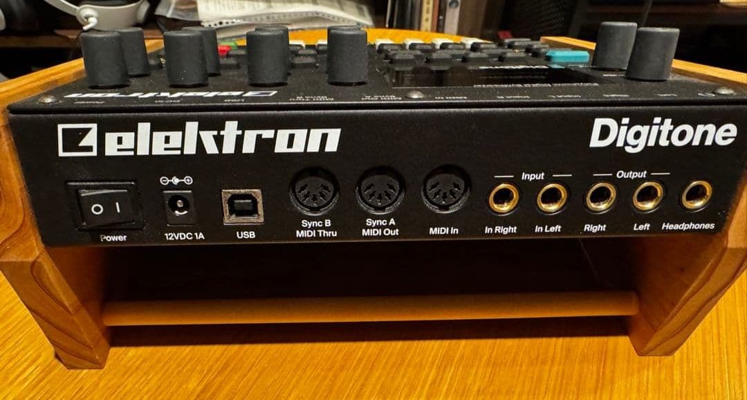 ✨️FM名機 Elektron Digitone ポリシンセサイザー 動作良好