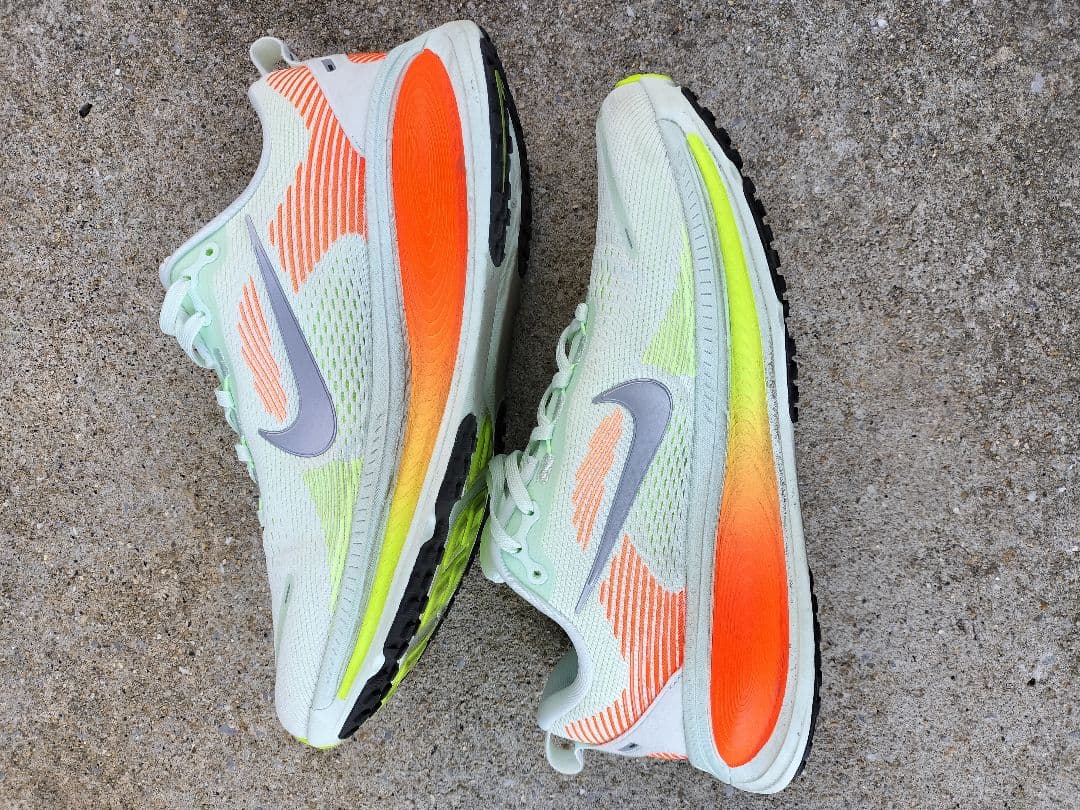 NIKE ボメロ18 27.0cm