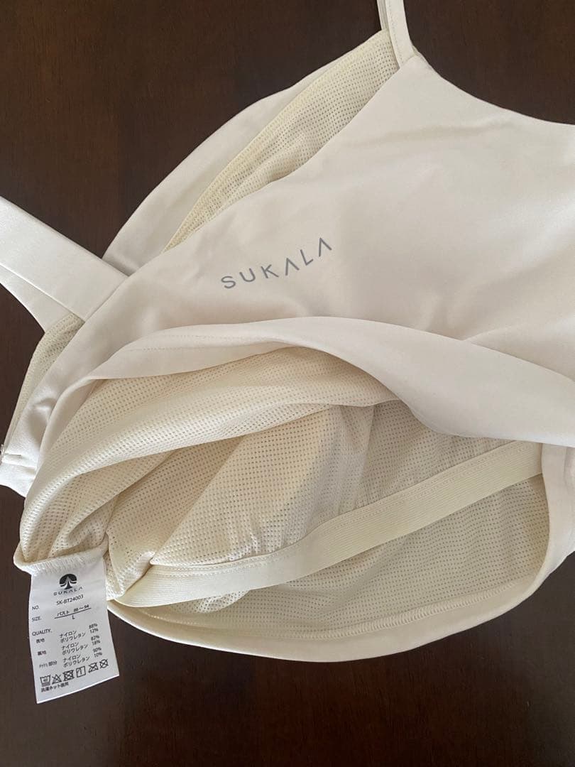 【美品】SUKALA アシンメトリーブラトップ Lサイズ SUKALA
