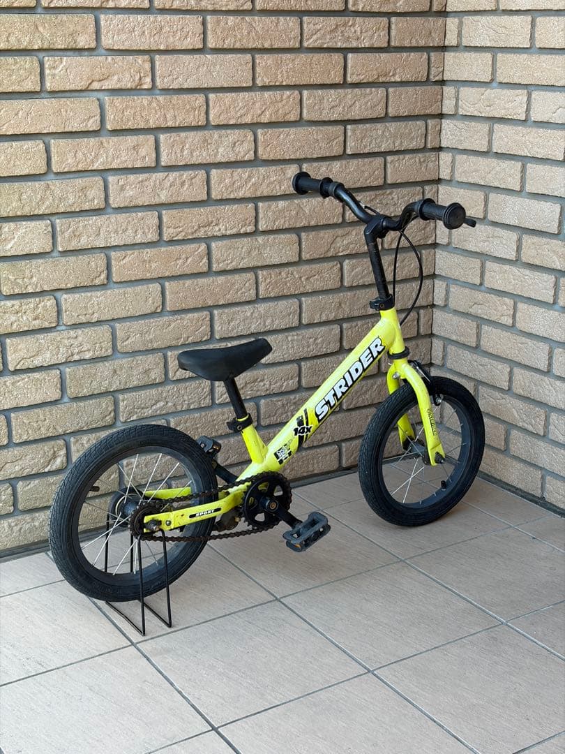 STRIDER ストライダー 14x LIME YELLOWライムイエロー