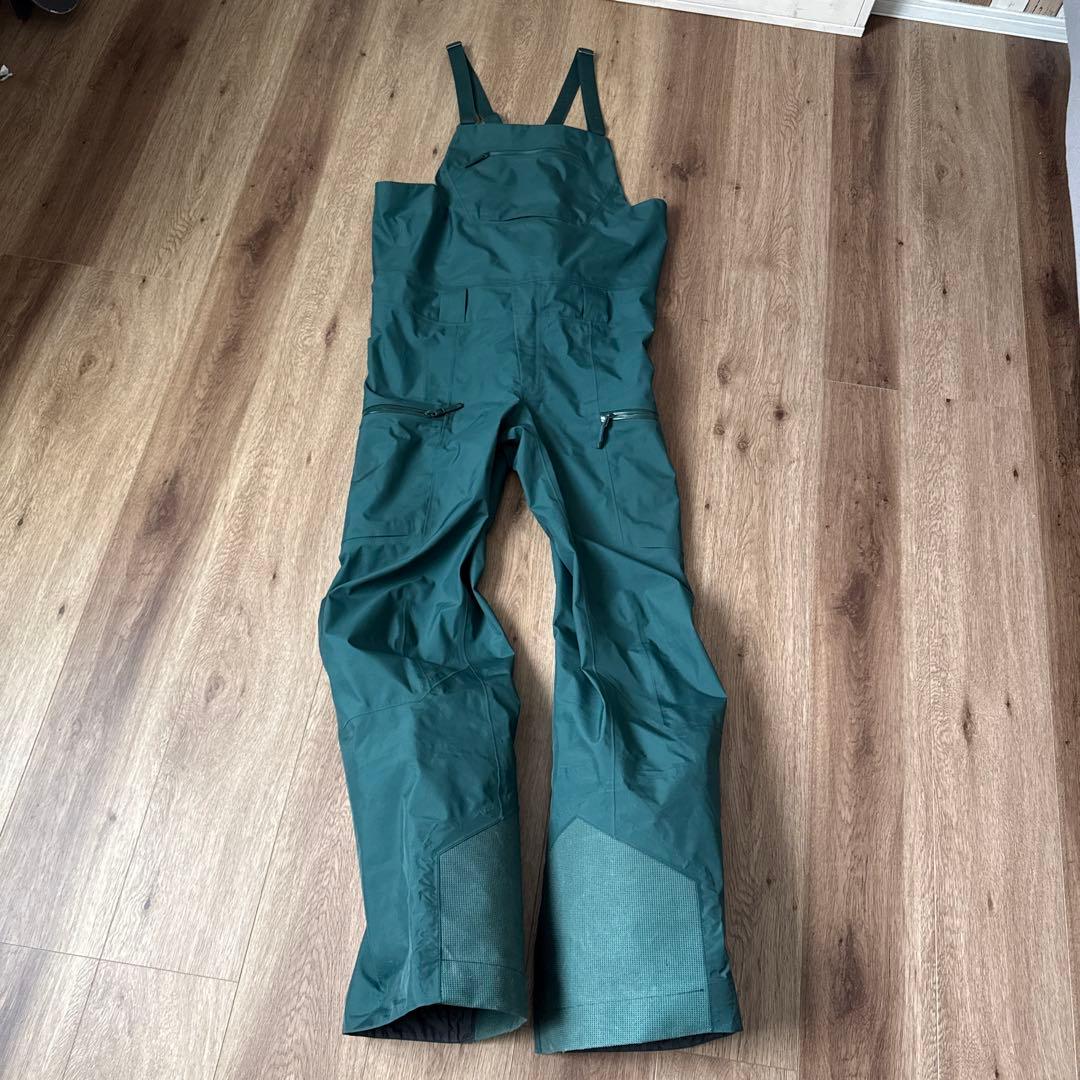 Arc'teryx ダークグリーン スキーウェア