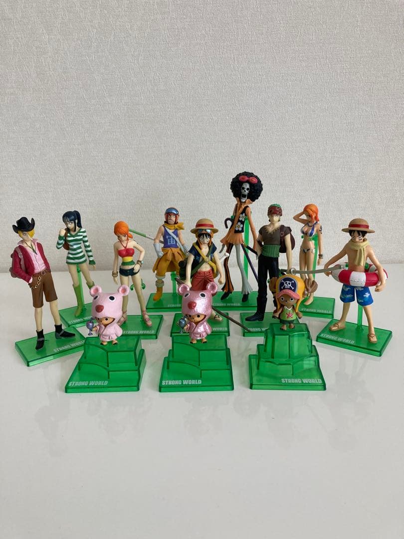 ONE PIECEフィギュア ストロングワールド　アンリミテッドクルーズ27体