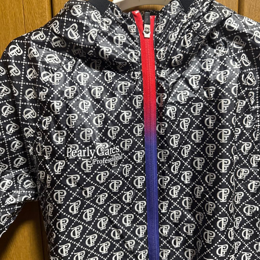 お値下げ　これからの季節にPearly Gates プロフェッショナルジャケット