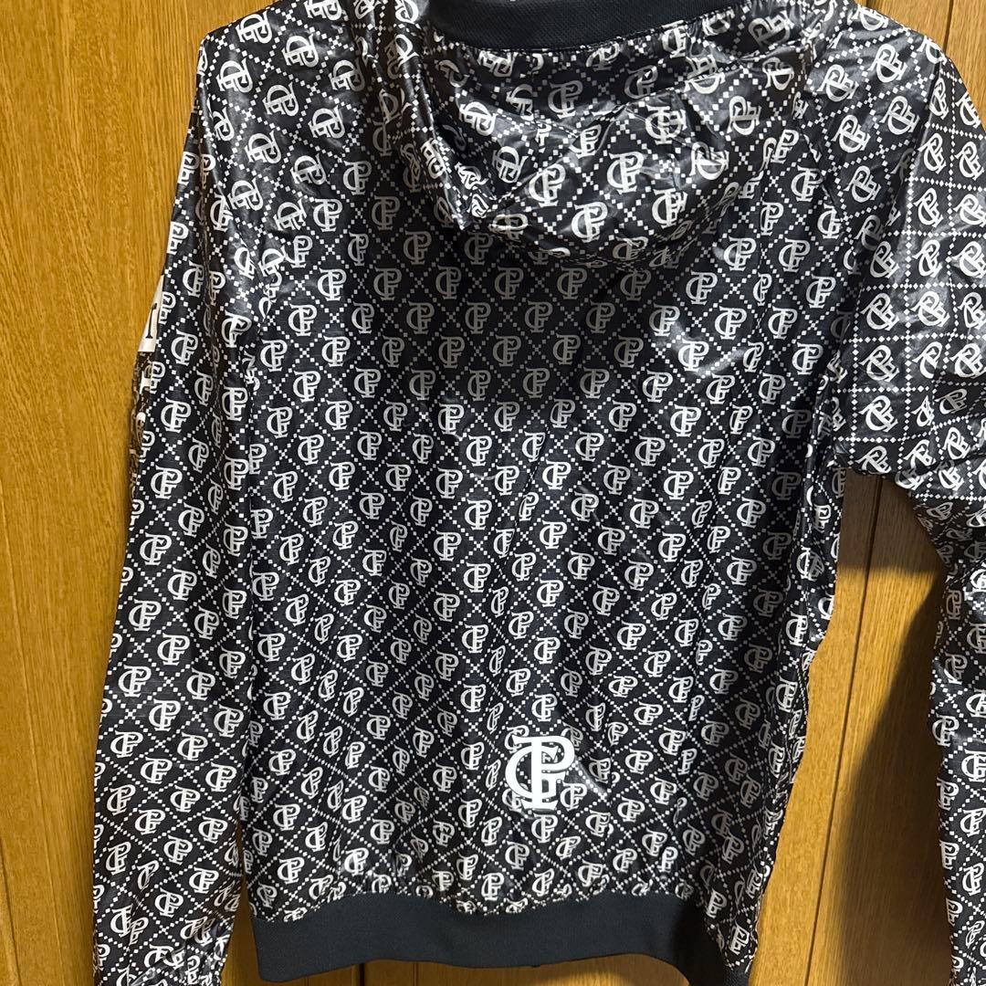 お値下げ　これからの季節にPearly Gates プロフェッショナルジャケット
