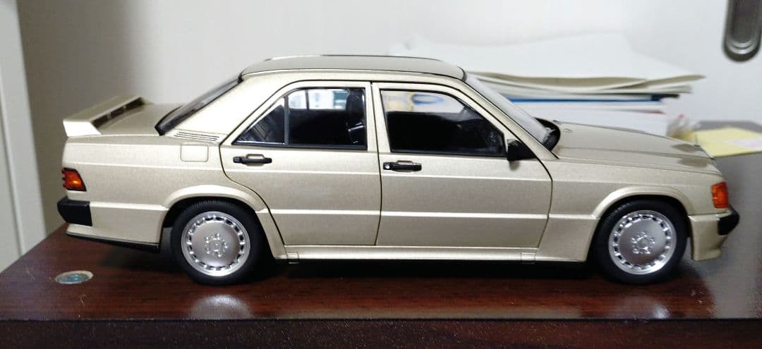 NOREV 1/18 Mercedes-Benz 190E 2.3-16 ノレブ