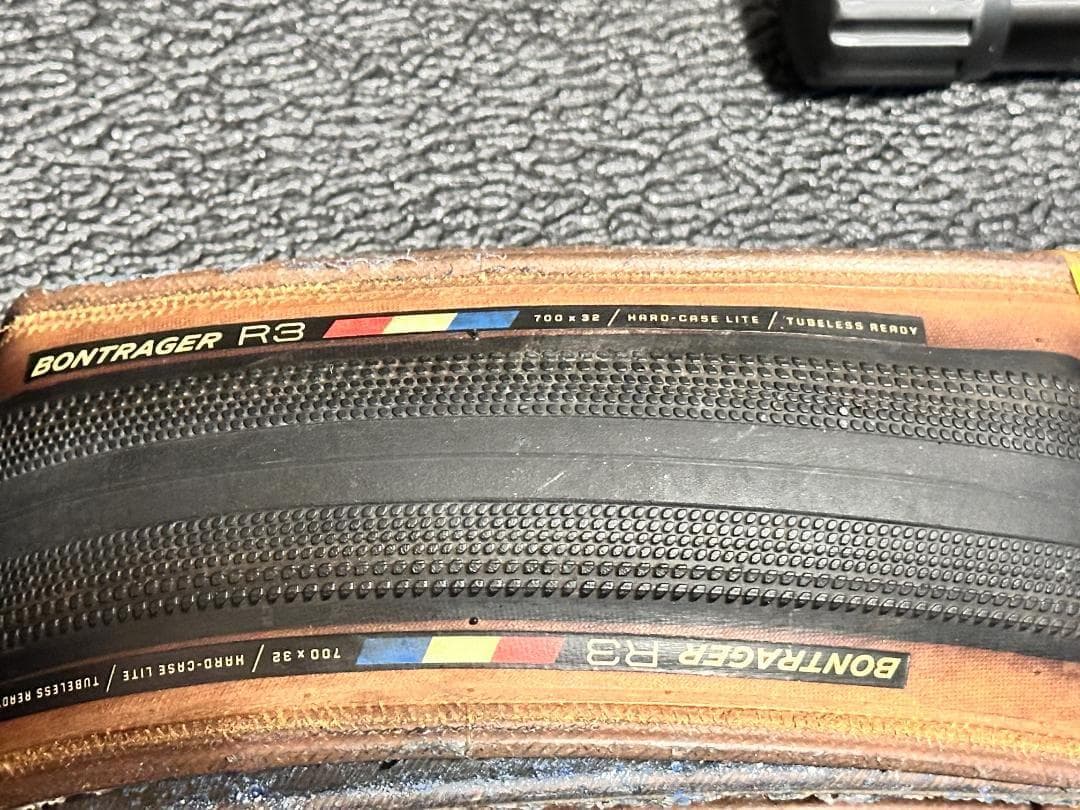 BONTRAGER Paradigm SL ホイールタイヤセット