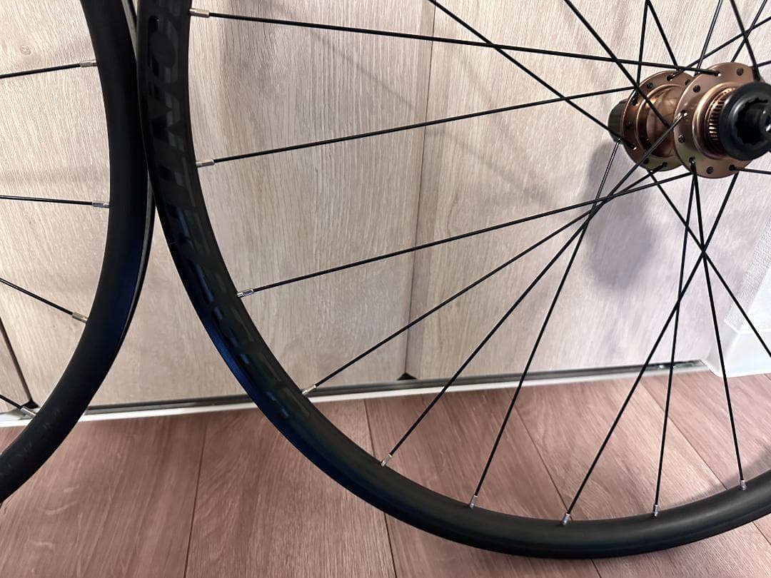 BONTRAGER Paradigm SL ホイールタイヤセット