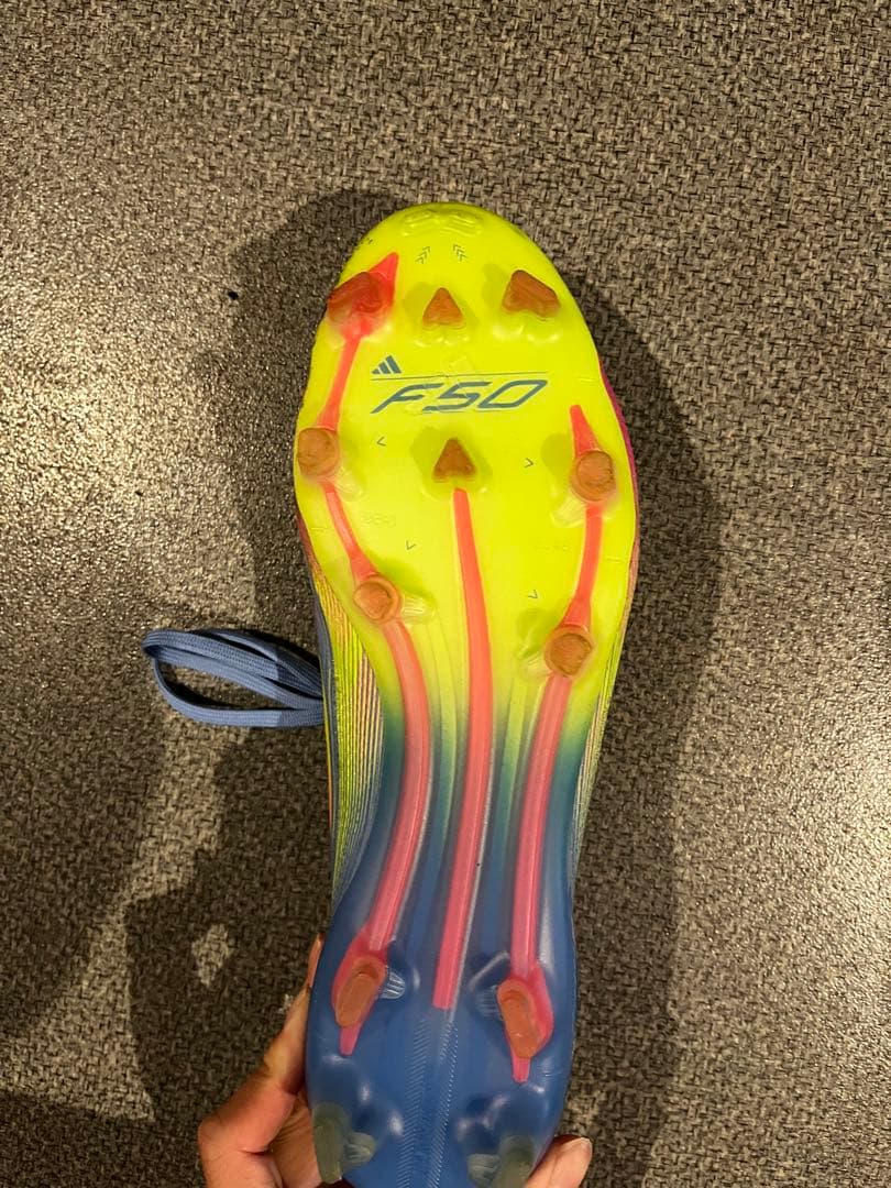 adidas F50 スパイク　FG
