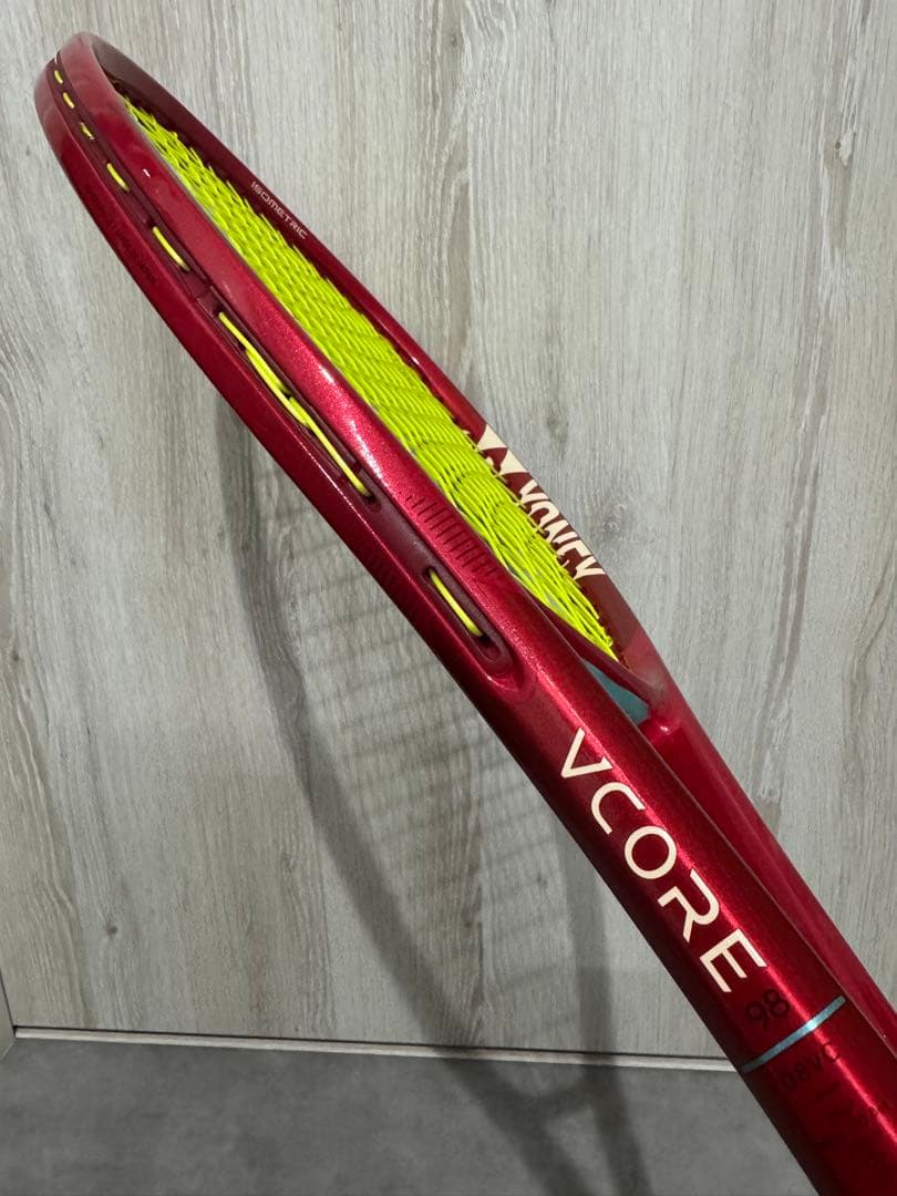 【美品】YONEX VCORE 98 2026 G2 ヨネックス ブイコア