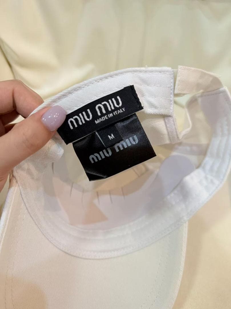 miu miu キャップ ホワイト