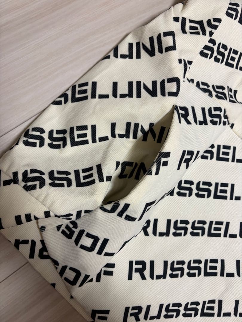 ラッセルノ　RUSSELUNO トレーナー